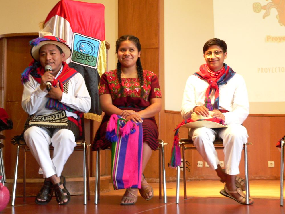 Bild 2: Besuch im EWIZ