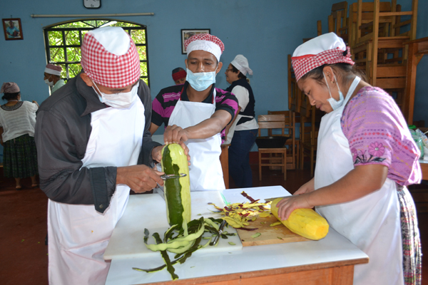 Bild 2: Schulprojekt ADICI in der Region Nimla Sachal, Coban (Guatemala)